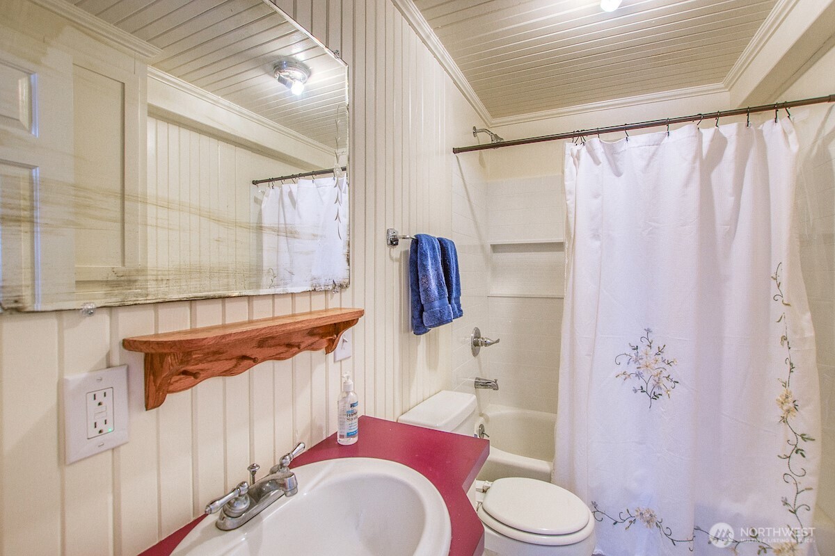 716 Point Lawrence Road Orcas Island, WA 98279 - Photo 32 of 40 Gallery Image 32