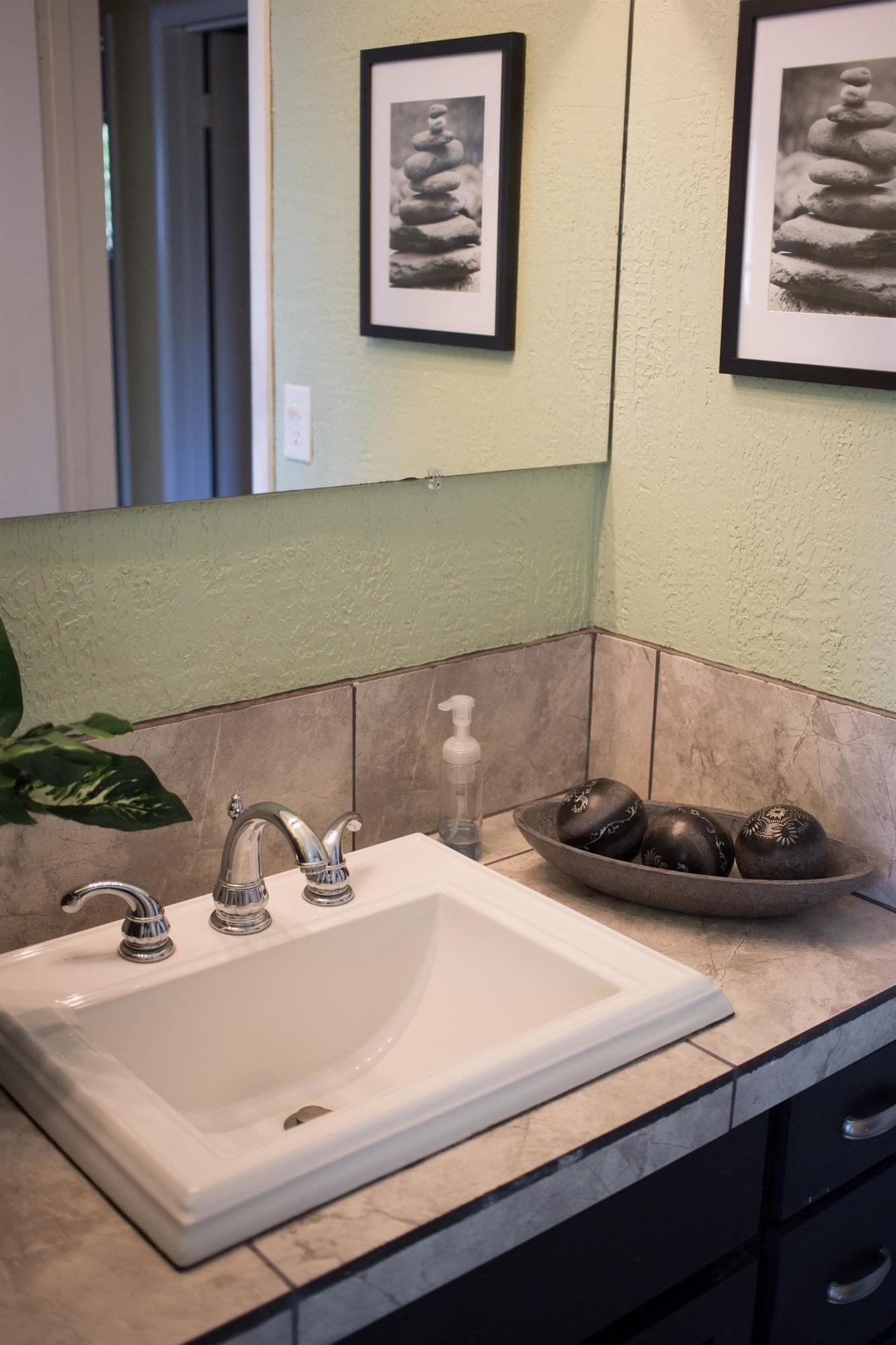 1593 Roberts Road Medford, OR 97504 - Photo 8 of 15 Additional Photo