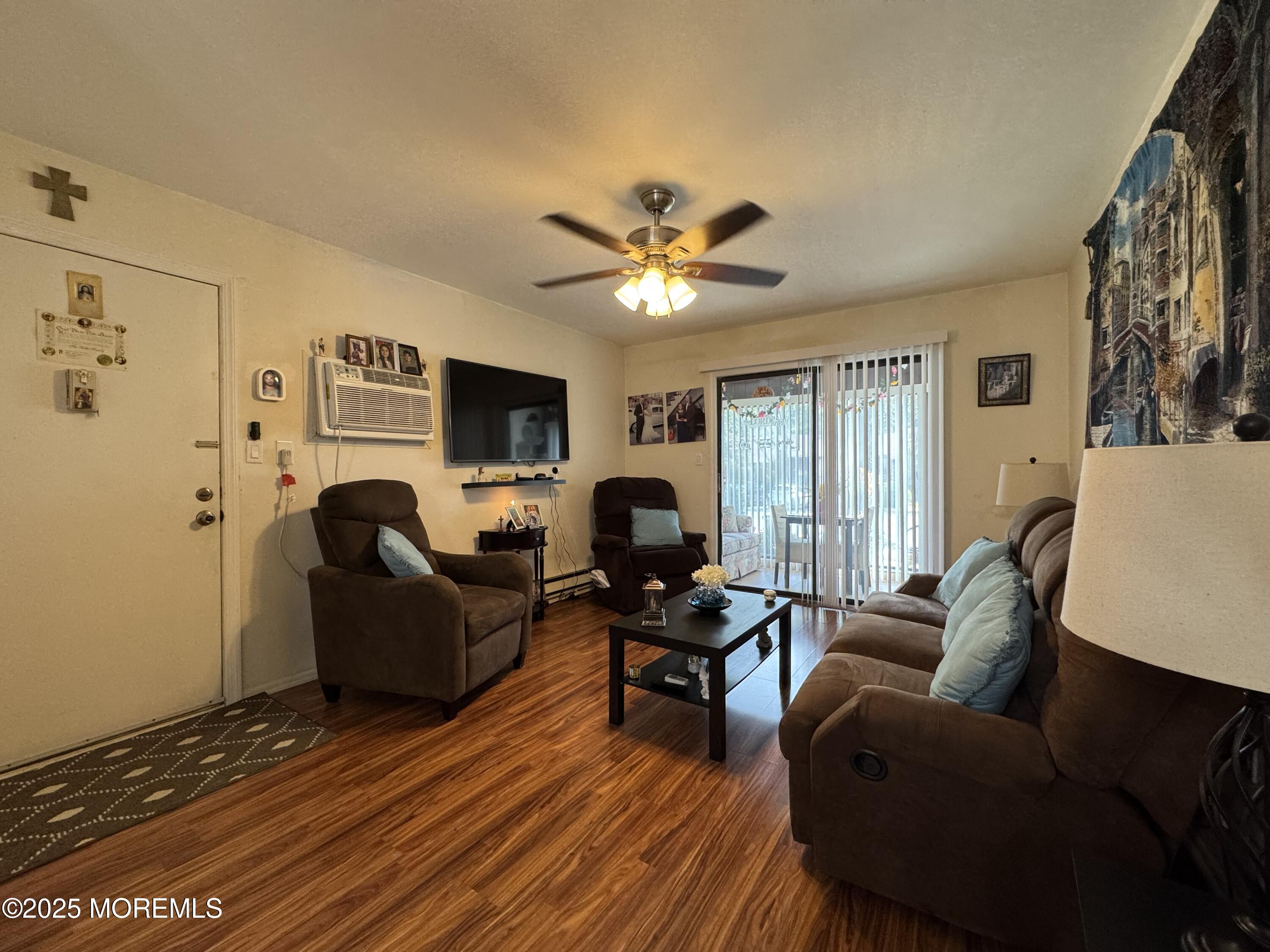 86 Arrowood Road, Unit B Manalapan, NJ 07726 - Photo 7 of 26 IMG_1667
