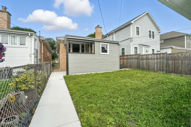 $589,900 | 7441 North Oriole Avenue, Chicago, IL 60631