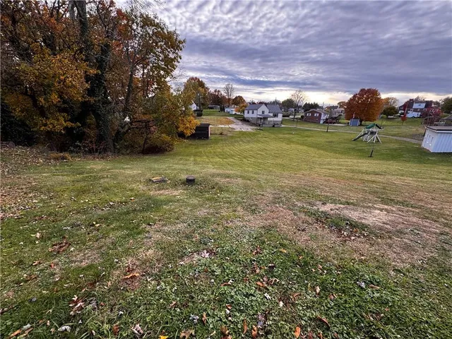 a view of a pathway of a building
