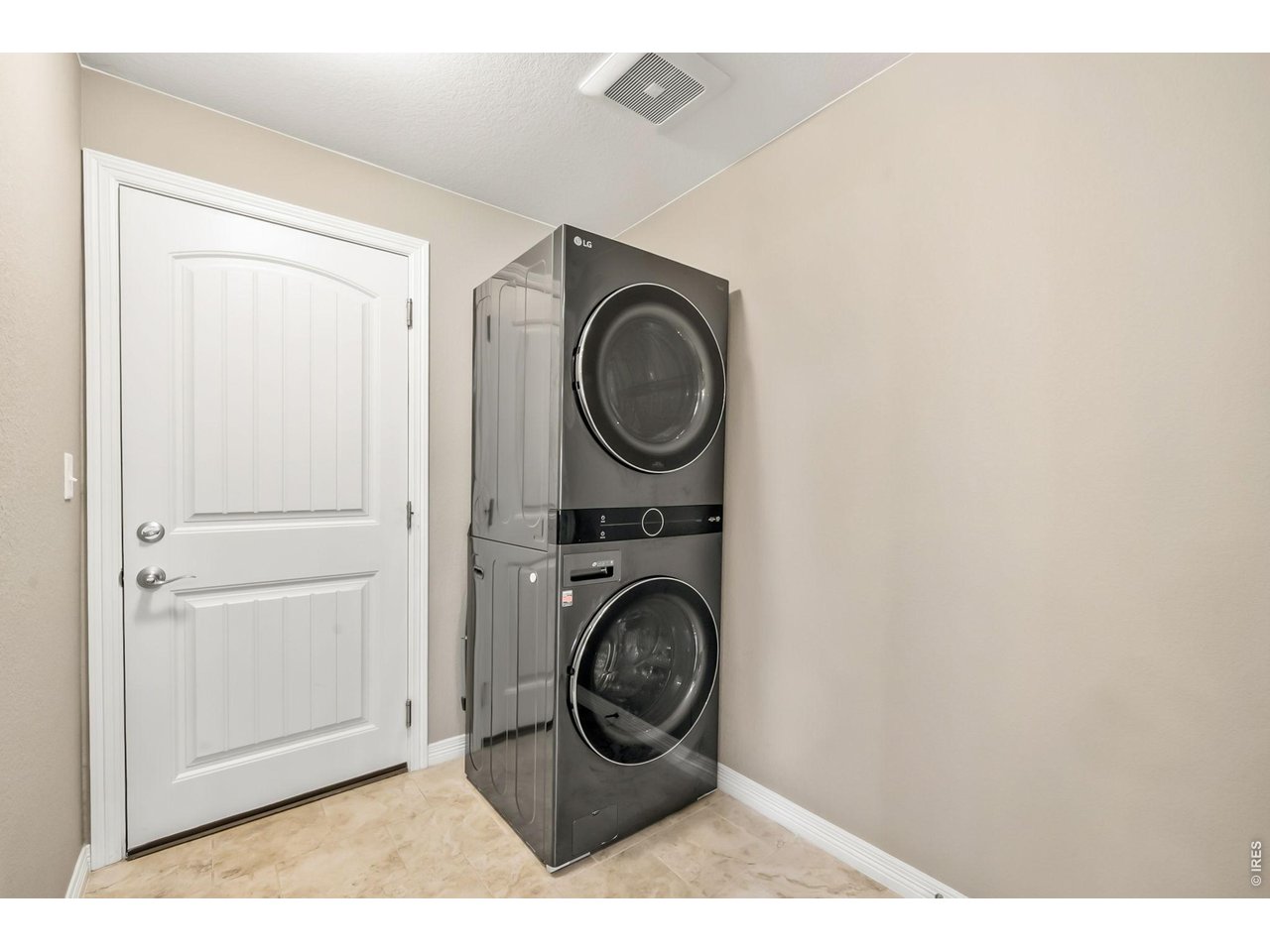 2420 Ridge Top Drive, Unit 4 Fort Collins, CO 80526 - Photo 19 of 22 Washer & dryer included - main floor
