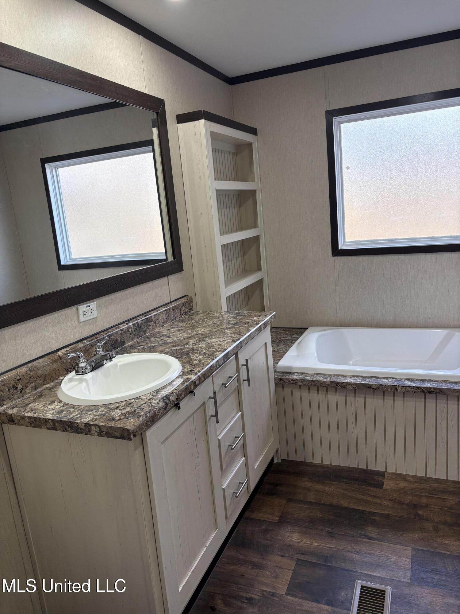 476 Hart Road Canton, MS 39046 - Photo 8 of 13 IMG_7377