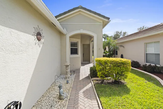 $315,000 | 333 Southwest Coconut Key Way, Port St. Lucie, FL 34986