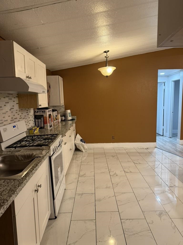 4404 Raiders Way Modesto, CA 95355 - Photo 8 of 17