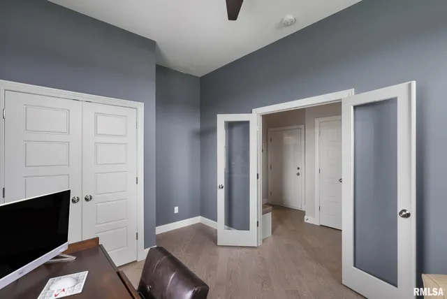 $685,000 | 317 Madison Drive, Riverdale, IA 52722