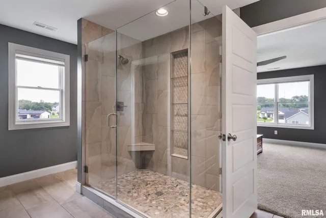 $685,000 | 317 Madison Drive, Riverdale, IA 52722