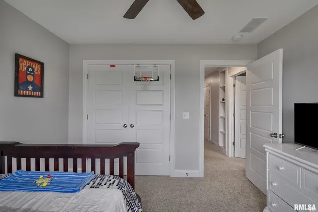 $685,000 | 317 Madison Drive, Riverdale, IA 52722