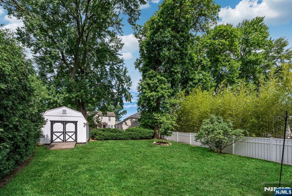 799 Millbrook Road River Edge, NJ 07661 - Photo 32 of 49
