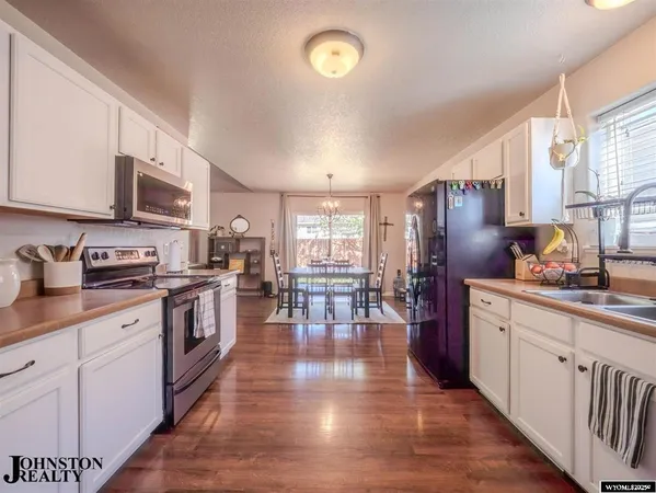 $420,000 | 208 Bow Street, Douglas, WY 82633