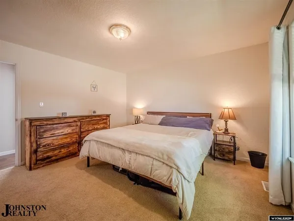 $420,000 | 208 Bow Street, Douglas, WY 82633