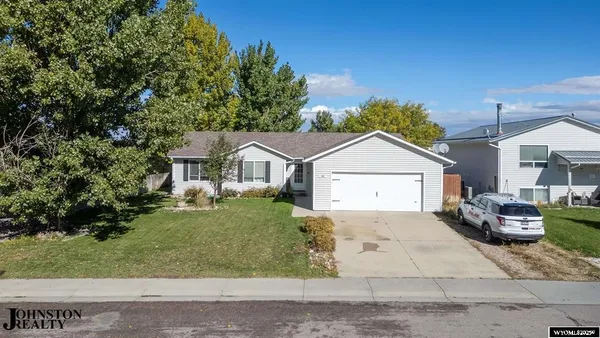 $420,000 | 208 Bow Street, Douglas, WY 82633