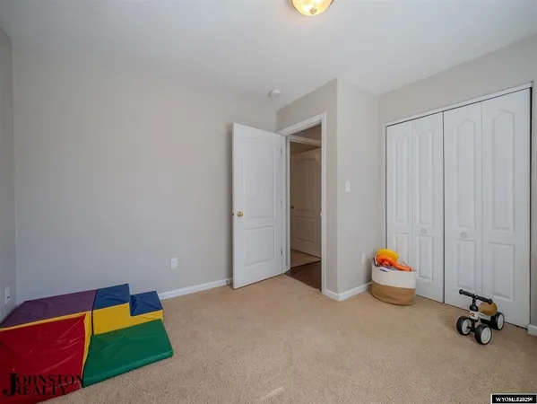 $420,000 | 208 Bow Street, Douglas, WY 82633