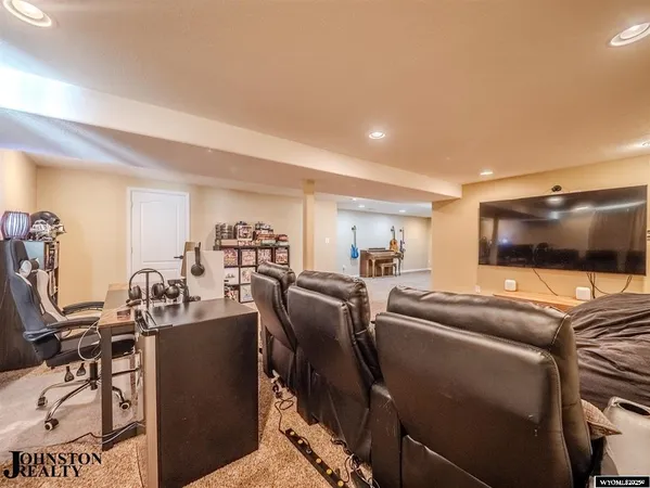 $420,000 | 208 Bow Street, Douglas, WY 82633
