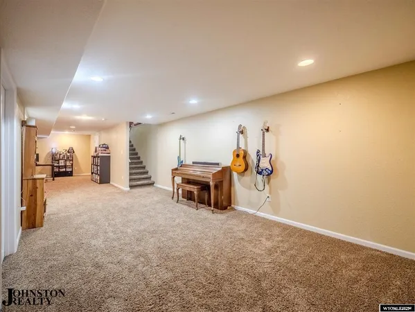 $420,000 | 208 Bow Street, Douglas, WY 82633