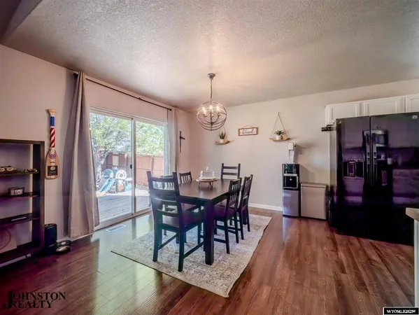 $420,000 | 208 Bow Street, Douglas, WY 82633