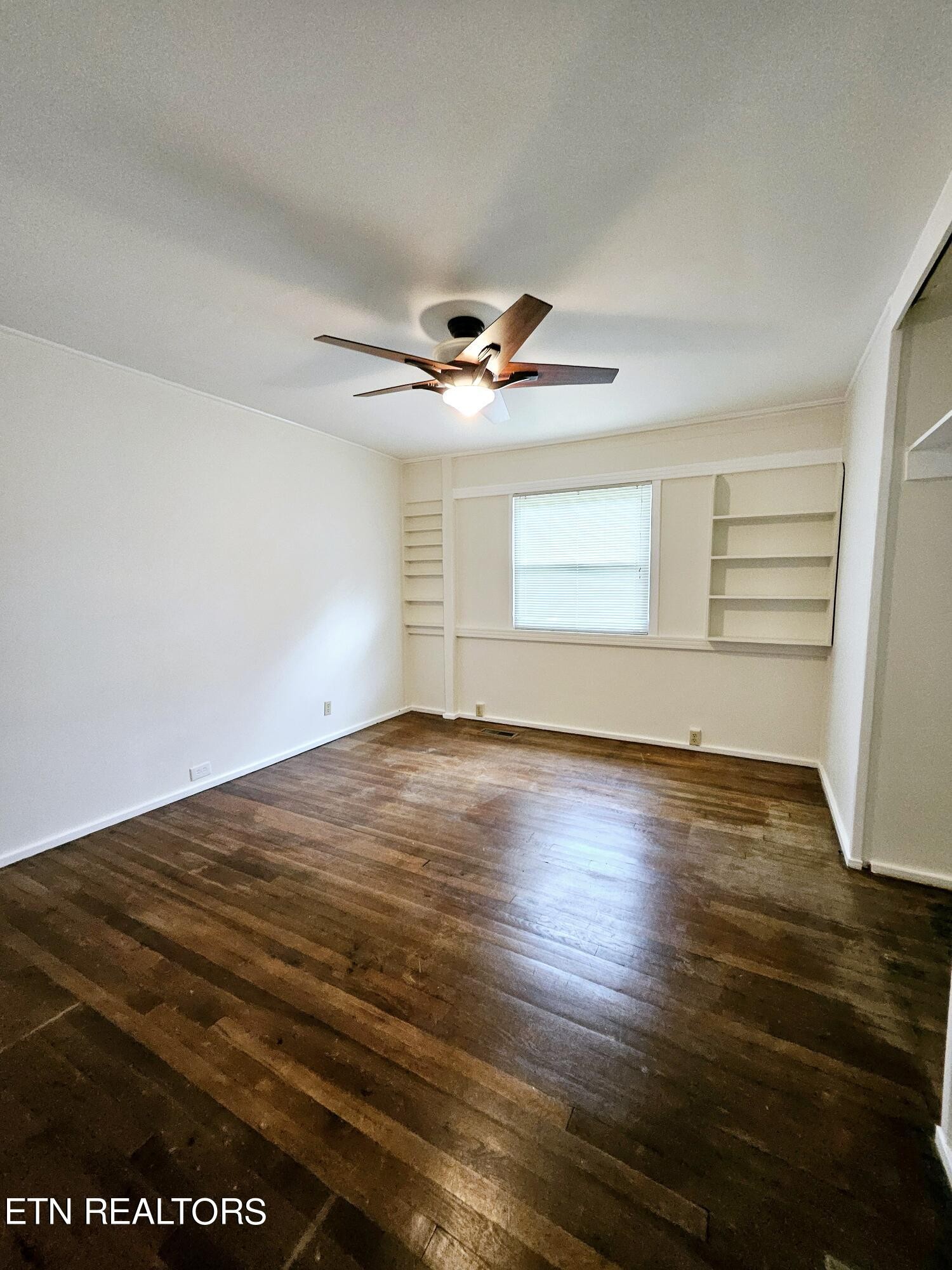 301 East Forest Lane Oak Ridge, TN 37830 - Photo 14 of 25 Gallery Image 14