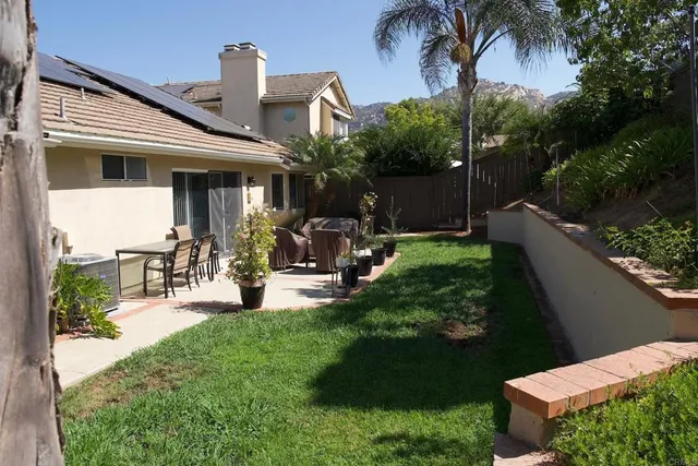 $829,900 | 1233 Rocky Point Way, Escondido, CA 92026