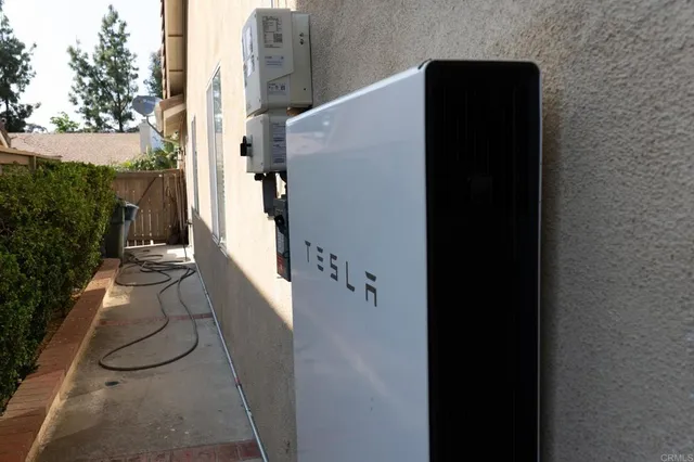 $829,900 | 1233 Rocky Point Way, Escondido, CA 92026