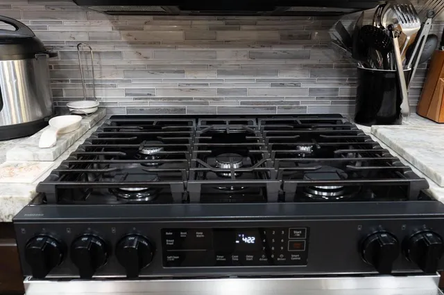 $829,900 | 1233 Rocky Point Way, Escondido, CA 92026