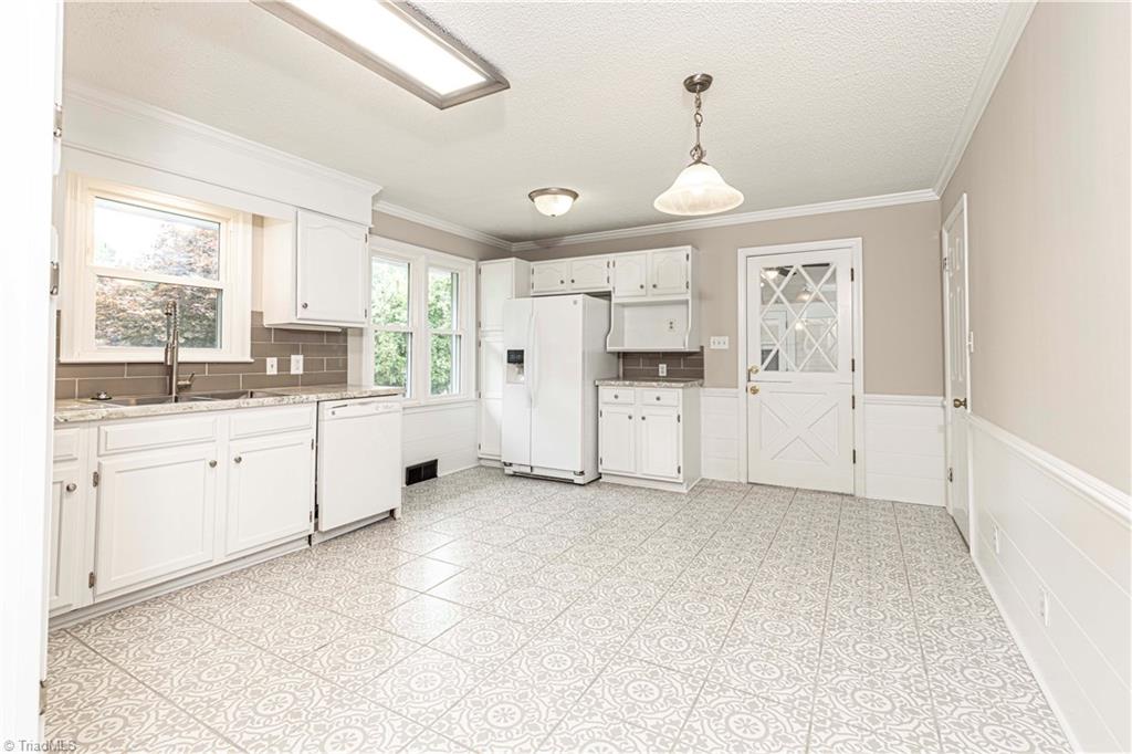 4124 Clinard Road Clemmons, NC 27012 - Photo 11 of 30 Gallery Image 11