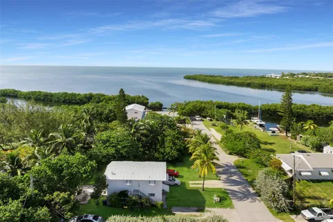 $500,000 | 329 63rd Court, Marathon, FL 33050
