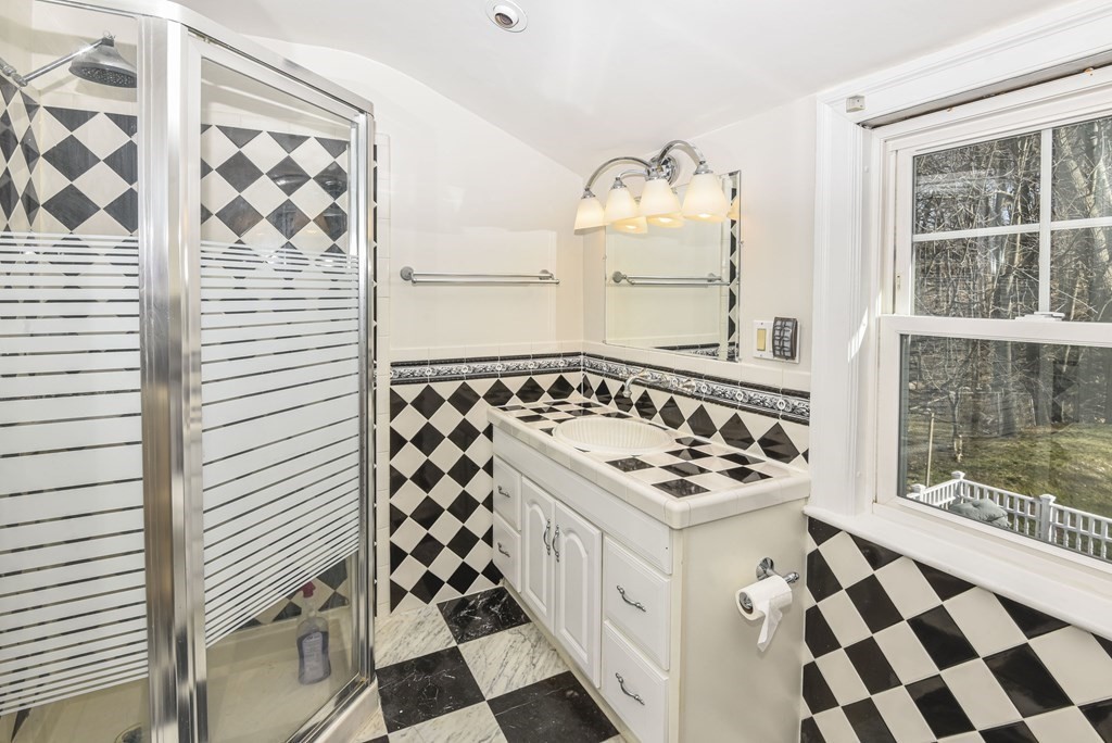 205 Curve Street Dedham, MA 02026 - Photo 19 of 35