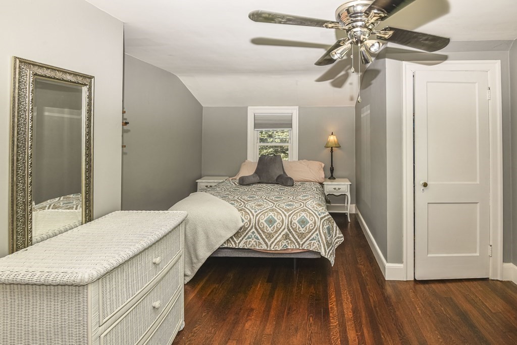 205 Curve Street Dedham, MA 02026 - Photo 23 of 35