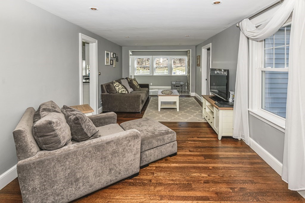 205 Curve Street Dedham, MA 02026 - Photo 4 of 35