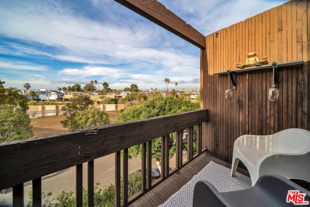 7742 Redlands Street, Unit H3025 Playa del Rey, CA 90293 - Photo 5 of 26
