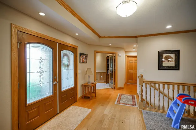 $525,000 | 300 Oak Valley Drive, Goodfield, IL 61742