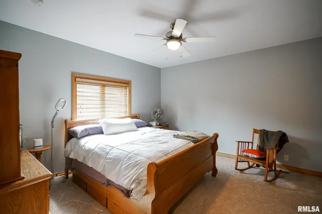 $525,000 | 300 Oak Valley Drive, Goodfield, IL 61742