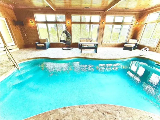 $579,000 | 27119 Southridge Drive, Maryville, MO 64468