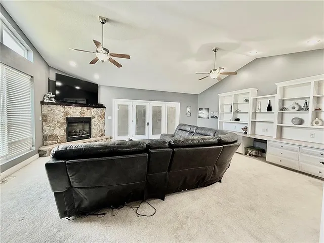 $579,000 | 27119 Southridge Drive, Maryville, MO 64468