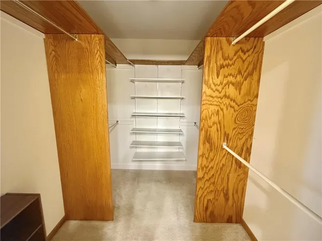 $579,000 | 27119 Southridge Drive, Maryville, MO 64468