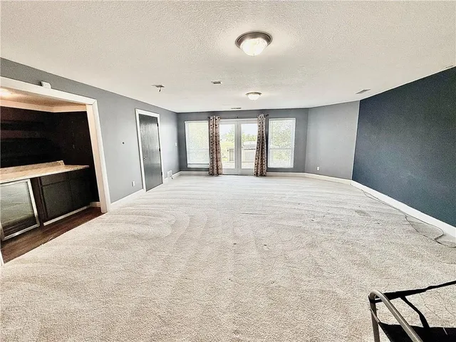 $579,000 | 27119 Southridge Drive, Maryville, MO 64468