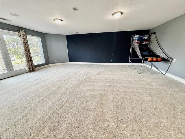 $579,000 | 27119 Southridge Drive, Maryville, MO 64468