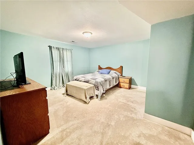 $579,000 | 27119 Southridge Drive, Maryville, MO 64468