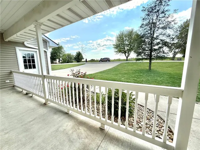 $579,000 | 27119 Southridge Drive, Maryville, MO 64468