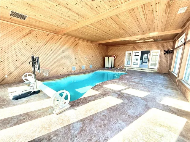 $579,000 | 27119 Southridge Drive, Maryville, MO 64468