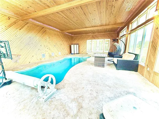 $579,000 | 27119 Southridge Drive, Maryville, MO 64468