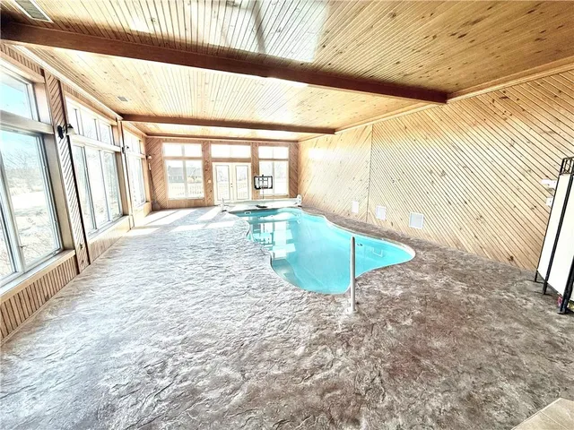 $579,000 | 27119 Southridge Drive, Maryville, MO 64468