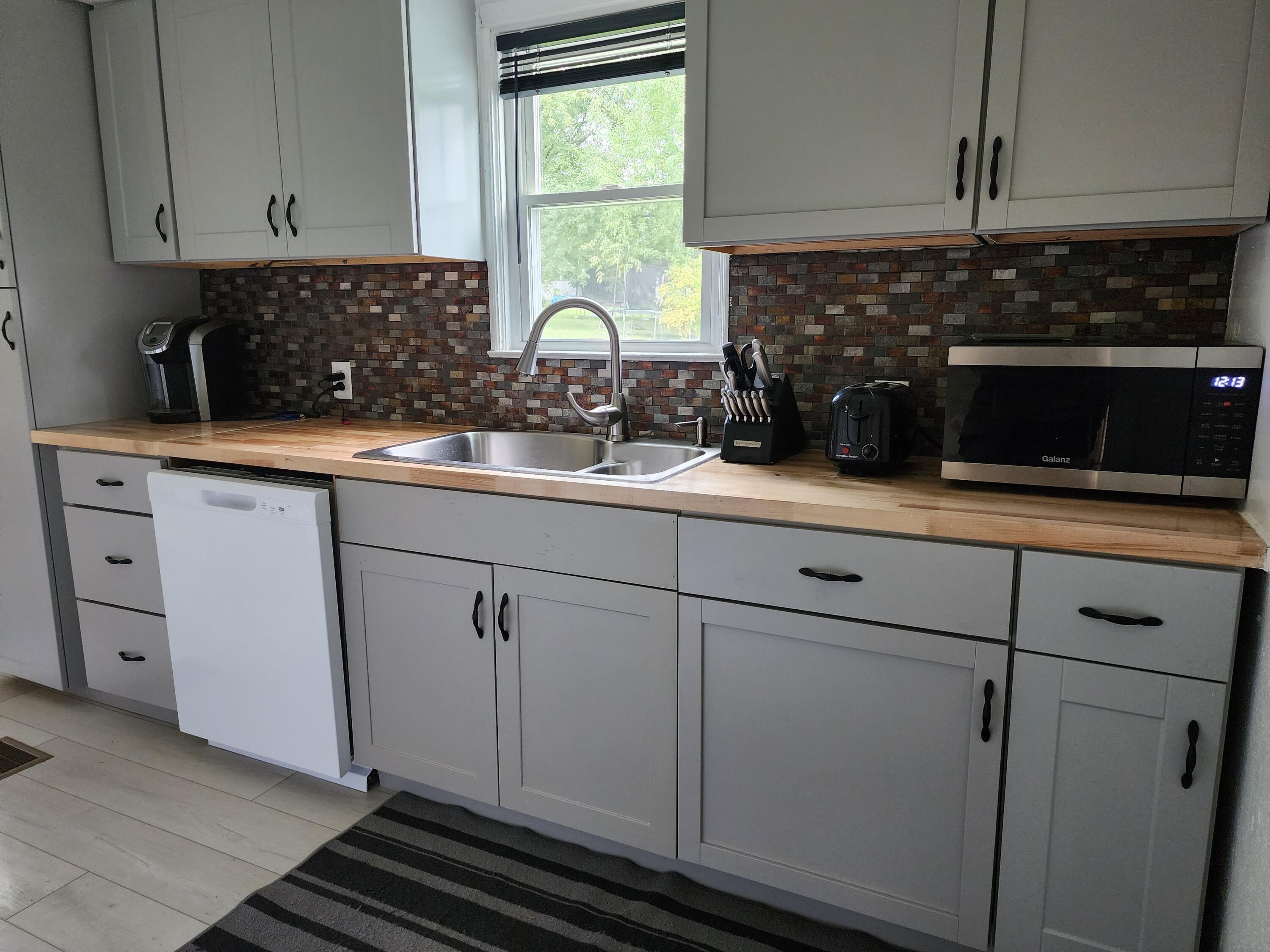 47 East Raleigh Avenue Mansfield, OH 44907 - Photo 1 of 20 Raleigh04