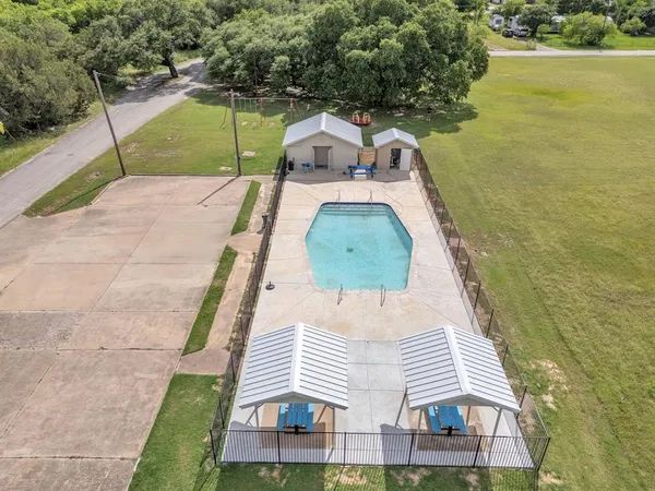 $2,100 | 5707 Barkridge Drive, Granbury, TX 76048