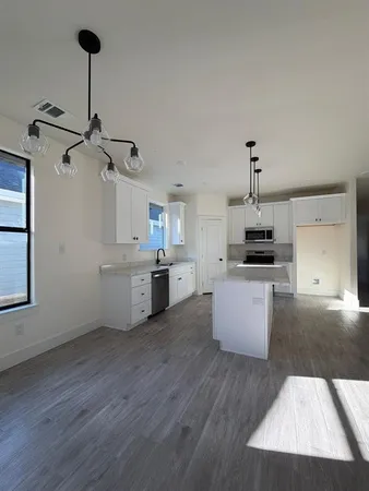 $2,100 | 5707 Barkridge Drive, Granbury, TX 76048