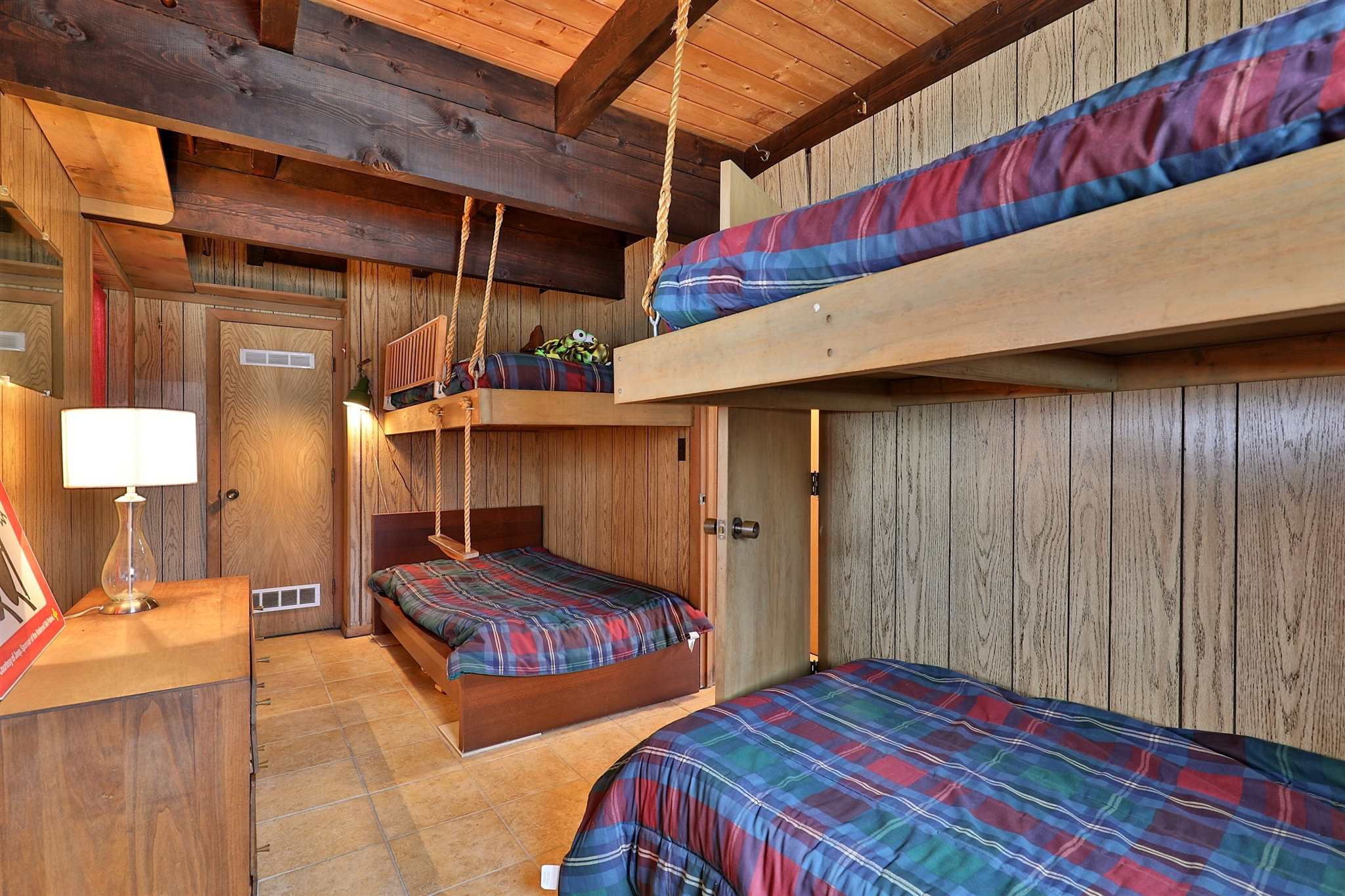 109 Upper Round Top Road Plymouth, VT 05056 - Photo 20 of 30 Gallery Image 20