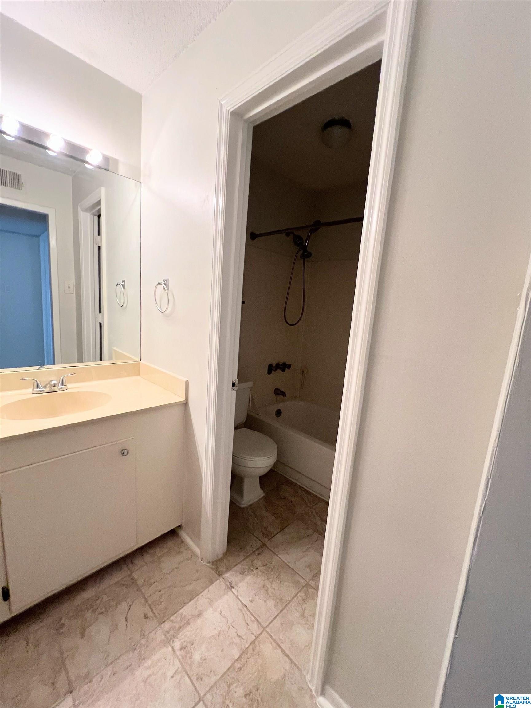 3350 Altamont Road South, Unit C9 Birmingham, AL 35205 - Photo 8 of 13