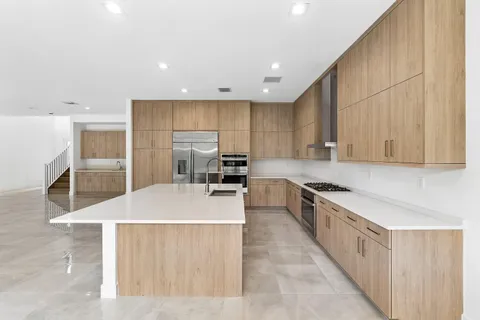 $2,000,900 | 9241 Sunflower Mdw Road, Boca Raton, FL 33434