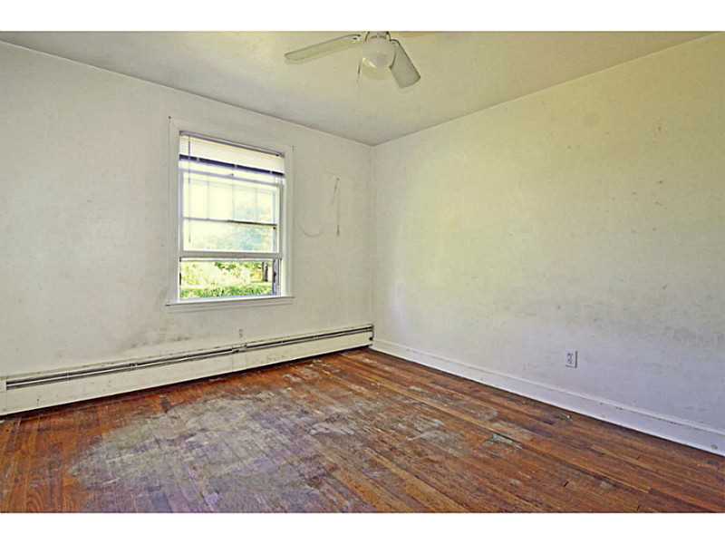 9 Dudley Drive Narragansett, RI 02882 - Photo 19 of 25 Bedroom.