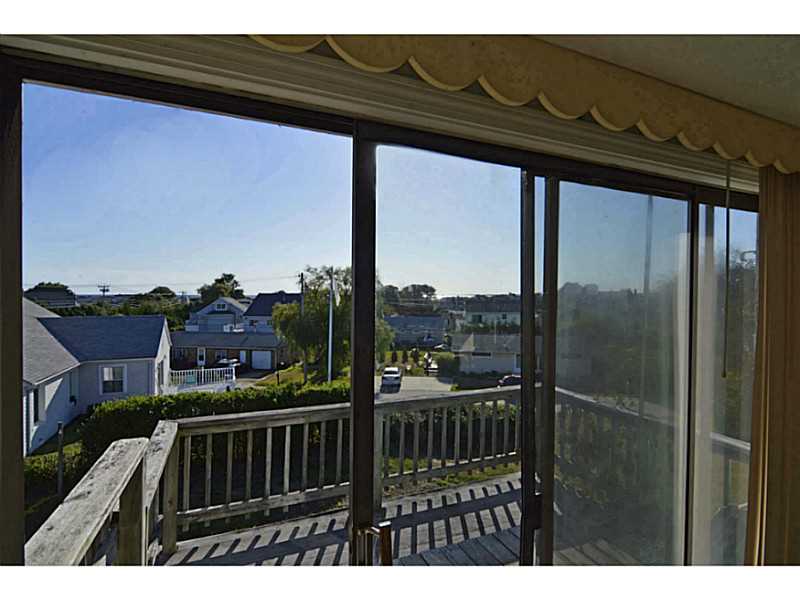 9 Dudley Drive Narragansett, RI 02882 - Photo 5 of 25 View.